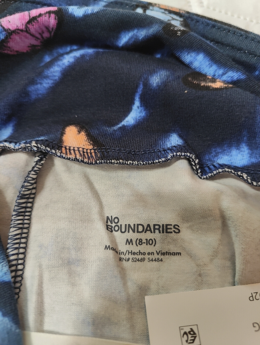 NWT No Boundaries Butterfly Capri Leggings Women’s Medium Blue - Picture 4 of 4